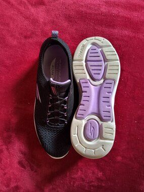 Women's Sketchers Air Cooled Arch Fit Sneakers 8M LNC